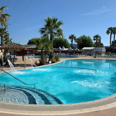 Camping Officiel Siblu Le Montourey Hotel Frejus Exterior photo